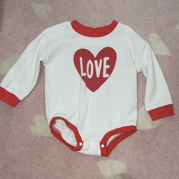 LOVE long sleeve bodysuit. Gender neutral - Picture 1 of 4